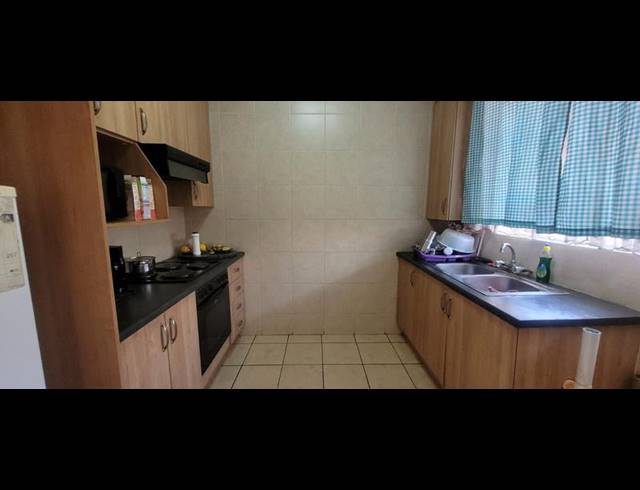 1 BEDROOM TOWNHOUSE FOR SALE IN NEW REDRUTH